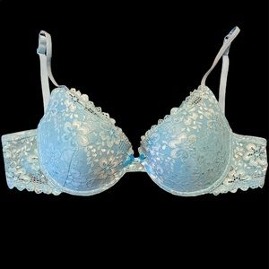 La Vie en Rose bra NWOT